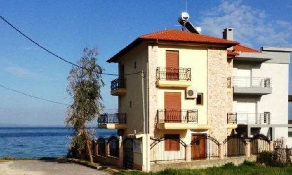 Τι συμβαίνει τελικά με τη βίλα-εξοχικό του Ζόραν Ζάεφ στα Νέα Μουδανιά